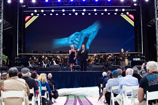 Co-Hosts_Sharlene_Wells_Hawkes_and_Joe_Theismann_kick_off_the_Celebration_honor_concert.